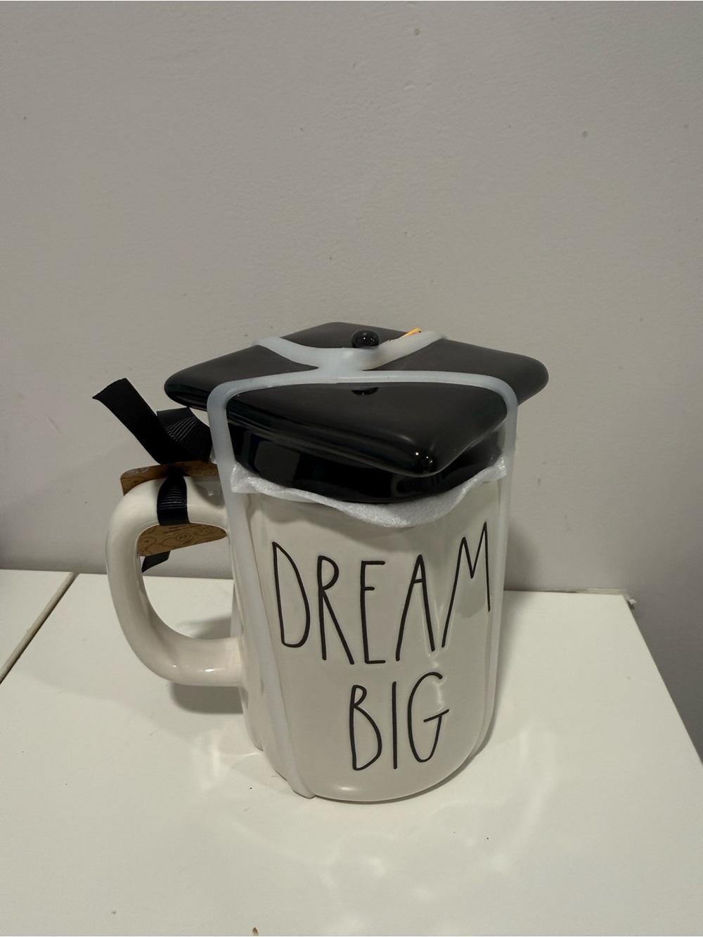 Rae Dunn Peanuts Graduating Mug with topper